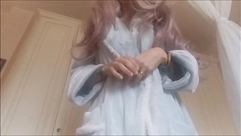 Bikinili Büyük Popolu Milf: Yakından Bakın Ve Göt Deliğinin Tadını Çıkarın