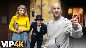 Çoraplı Amatör Genç, Bir Cuckold Fantezisine Yakalanıyor