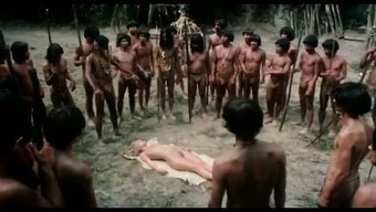 Laura Gemser, Son Yamyamlarla Eski Bir Erotik Macerada