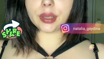 Büyük Olgun Göğüslü Amatör Milf Yaramazlık Yapıyor