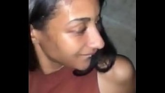 Sıcak Ve Duyusal Bir Kovboy Kız Aksiyonu Ve Mutlu Sonla Biten Bir Parti Sahnesi.
