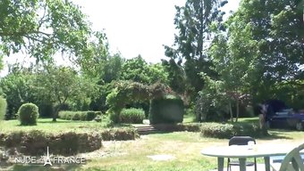 Iç Çamaşırı Giymiş Milf Baştan Çıkarıcı, Poposunu Siktiriyor Ve Yüzüne Sikişiyor
