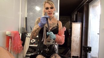 Lady Jane Van Dark, Devasa Bir Spekulumla Aşırı Zevki Keşfediyor Ve Fisting Yapıyor