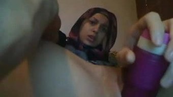 Beautiful Arab Girl Pleasure Herself On Camera