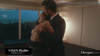 Evelin Stone'Un Manuel Ferrara Ile Ilk Cuckold Deneyimi Ve Yüzüne Sürpriz