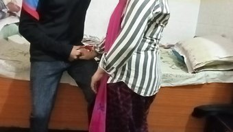 Amatör Milf 69 Pozisyonunda Büyük Bir Yarrağı Alıyor