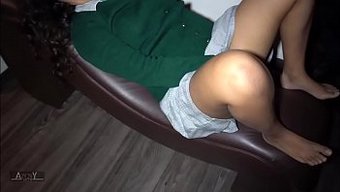 Küçük Göğüslü Latin Okul Kızı Seks Sonrası Içine Boşaltılıyor