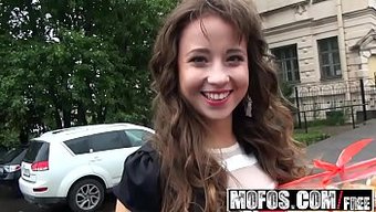 Olgun Milf Ve Genç Sevgilisiyle Sert Anal Seks