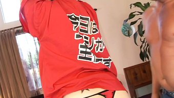Aşıklar Için Porno: Yakın Çekim Oral Deneyim
